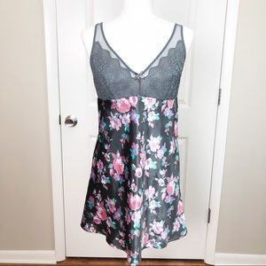 Thalia Sodi | Grey Lace Floral Print Nightgown L B